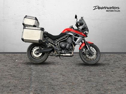 TRIUMPH TIGER 800