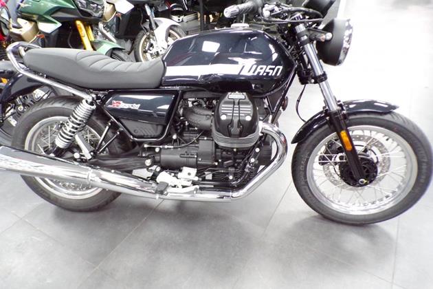 MOTO-GUZZI V7 STONE