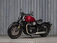 TRIUMPH BONNEVILLE BOBBER