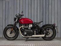 TRIUMPH BONNEVILLE BOBBER