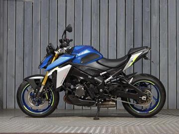 SUZUKI GSX-S1000