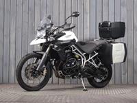 TRIUMPH TIGER 800