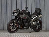 TRIUMPH SPEED TRIPLE 1050