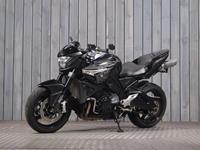 SUZUKI GSX1300 B-KING