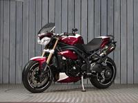 TRIUMPH SPEED TRIPLE 1050