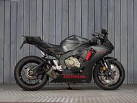 HONDA CBR1000RR FIREBLADE