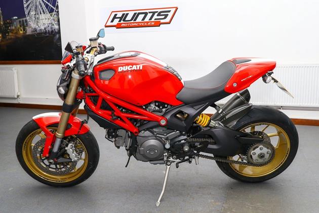 DUCATI MONSTER 1100