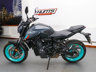 YAMAHA MT-07 