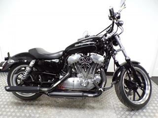 HARLEY-DAVIDSON SPORTSTER 883 