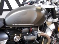 TRIUMPH SPEED TWIN 1200