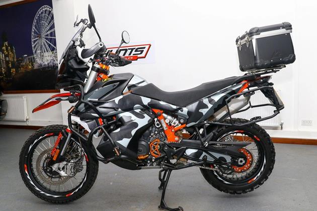 KTM 890 ADVENTURE