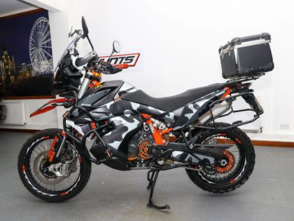 KTM 890 ADVENTURE