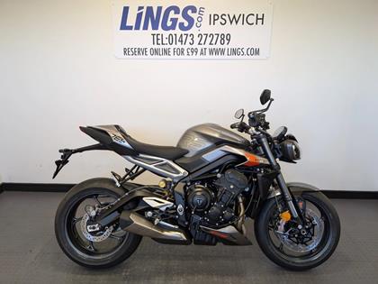 TRIUMPH STREET TRIPLE 765 RS