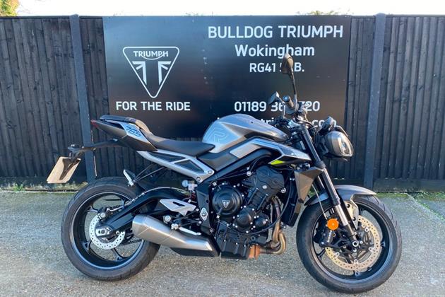 TRIUMPH STREET TRIPLE 765 R