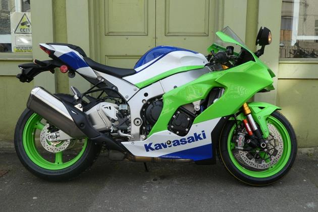 KAWASAKI ZX-10R