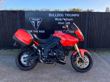 TRIUMPH TIGER 1050