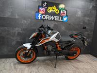 KTM 890 DUKE R