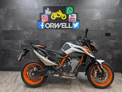 KTM 890 DUKE R