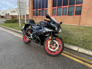 SUZUKI GSX-R125 