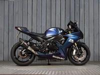 SUZUKI GSX-R750