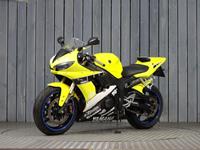 YAMAHA R6