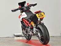 DUCATI HYPERMOTARD 950