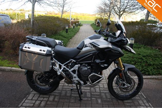 TRIUMPH TIGER 1200 RALLY PRO