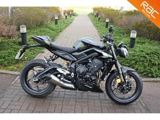 TRIUMPH STREET TRIPLE 765 RS 