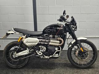 TRIUMPH SCRAMBLER 1200 