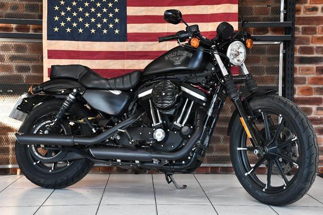 HARLEY-DAVIDSON SPORTSTER 883