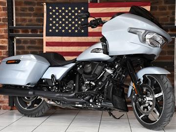 HARLEY-DAVIDSON ROAD GLIDE