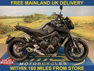 YAMAHA MT-09 