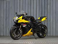 SUZUKI GSX-R750