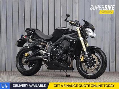 TRIUMPH STREET TRIPLE 675