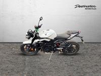 TRIUMPH STREET TRIPLE 765 R