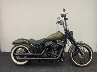 HARLEY-DAVIDSON STREET BOB 