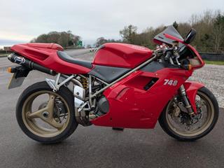 DUCATI 748 