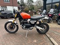 TRIUMPH SCRAMBLER 1200