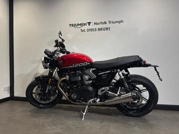 TRIUMPH SPEED TWIN 1200