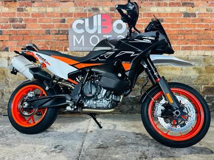 KTM 890 SMT