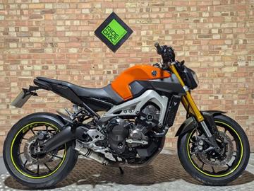 YAMAHA MT-09