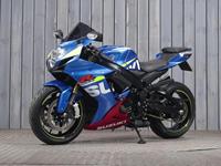 SUZUKI GSX-R750