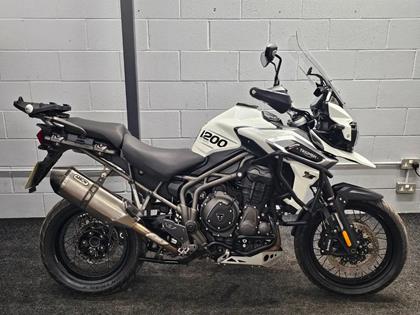 TRIUMPH TIGER 1200 XC