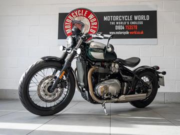 TRIUMPH BONNEVILLE BOBBER