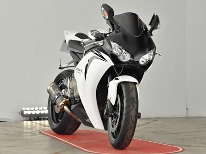 HONDA CBR1000RR FIREBLADE