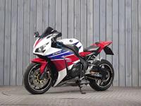 HONDA CBR1000RR FIREBLADE