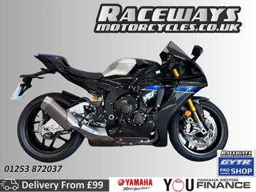 YAMAHA R1M