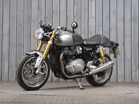 TRIUMPH THRUXTON 1200 R