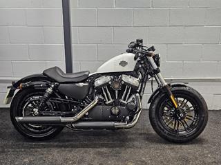 HARLEY-DAVIDSON SPORTSTER 1200 