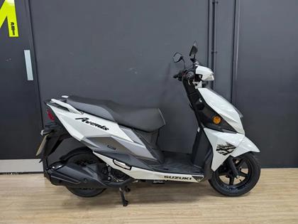 SUZUKI AVENIS 125